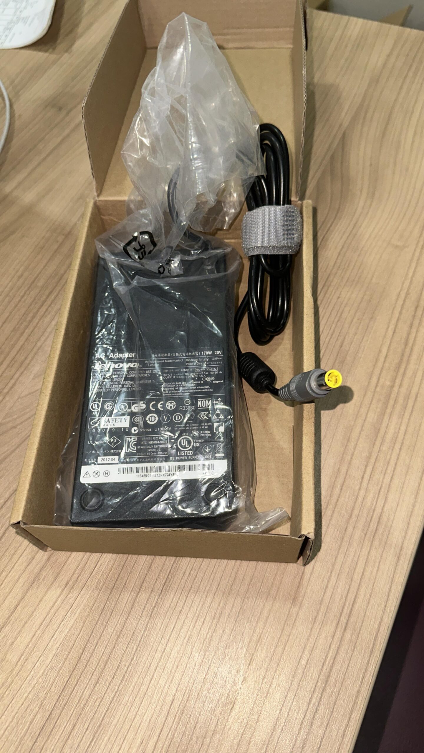 Lenovo 20V 8.5A 170W 7.9*5.5mm Big Pin Original AC Power Adapter or Charger for Laptop with power cable - Image 3